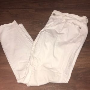 White Old Navy Rockstar Jeans